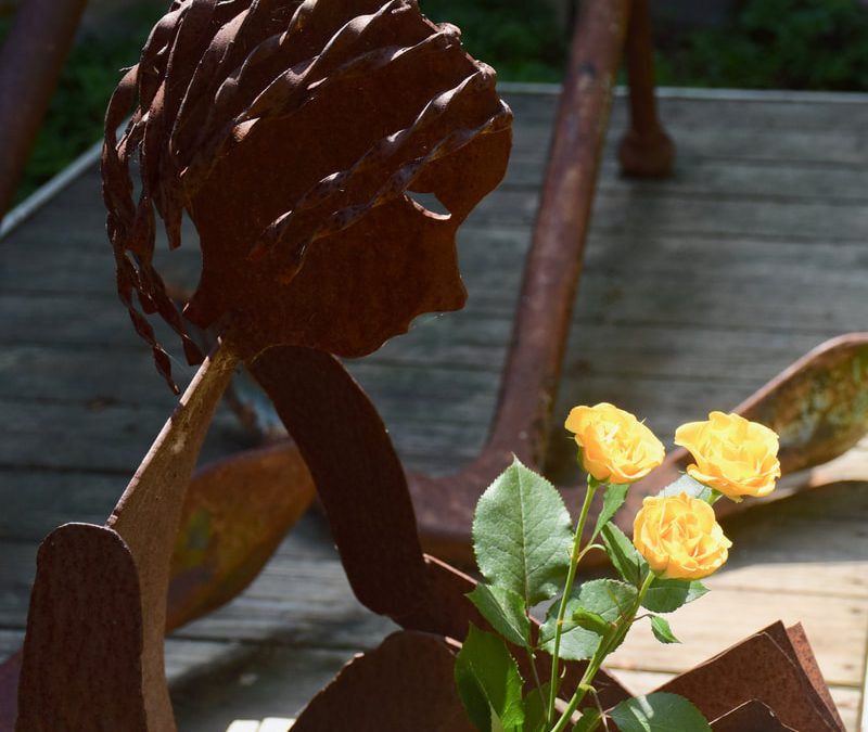 Welcome Her with Yellow Roses
